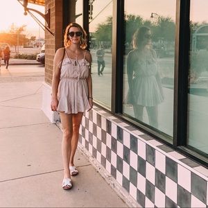 Selfie Leslie Romper
